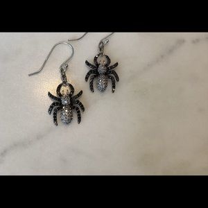 Genuine Black and white diamond Spider earrings in 10KT white gold. Stamped 10KT